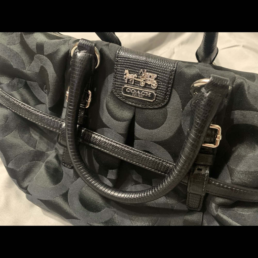 COACH - Madison op art Juliet Satchel / Purse